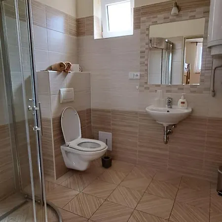 U Jecminka Tatil Evi *