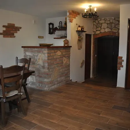 U Jecminka Tatil Evi *